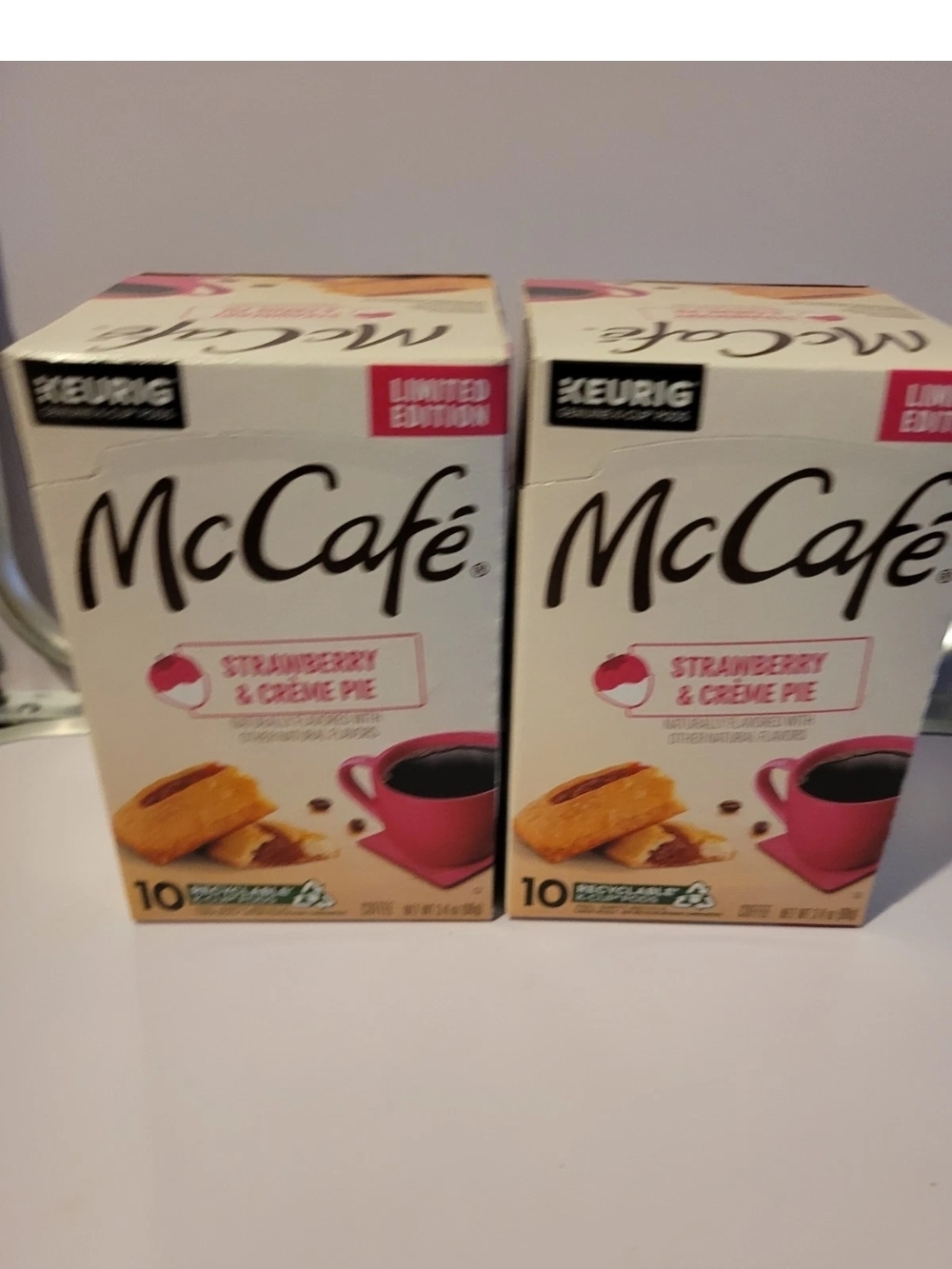 McCafé Strawberry & Crème Pie K-Cup Pods - Pink Accent